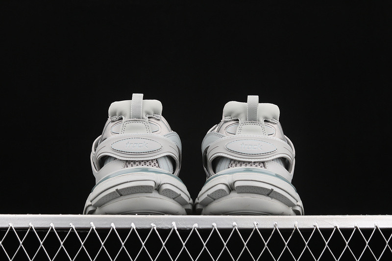 Ba*len*cia*ga track w2la13253