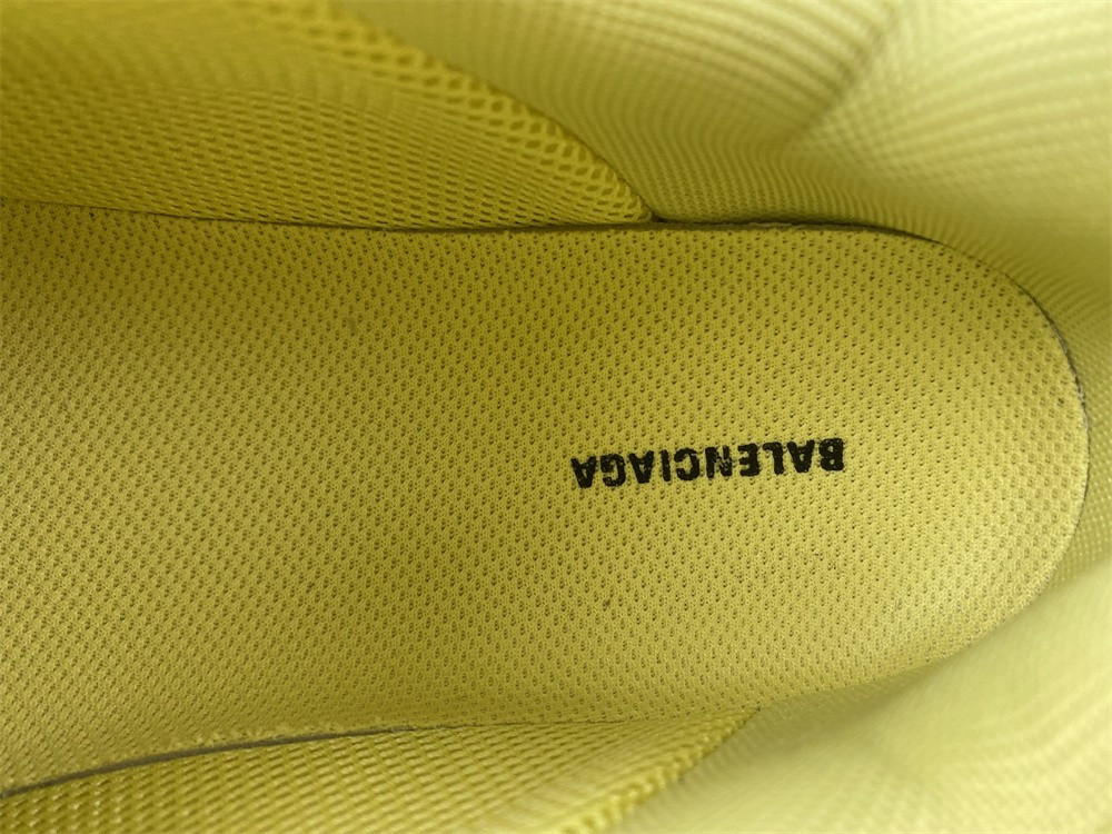 Ba*len*cia*ga triple s  524039 w1fb5 2308 33