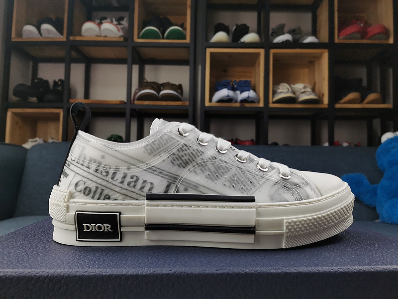 DR B23 Low Top Daniel Asham Newspaper 3SN249YUO_H069