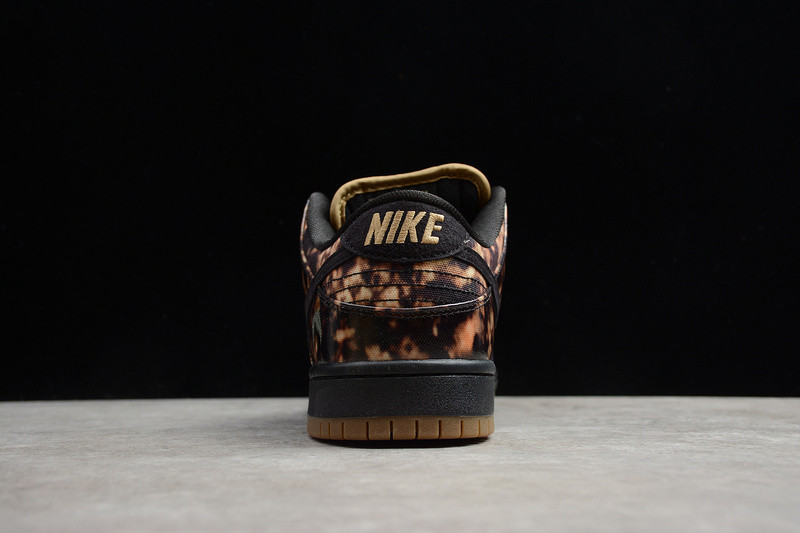 Nike SB Dunk Low Premium "Pushead 2" 536356-002