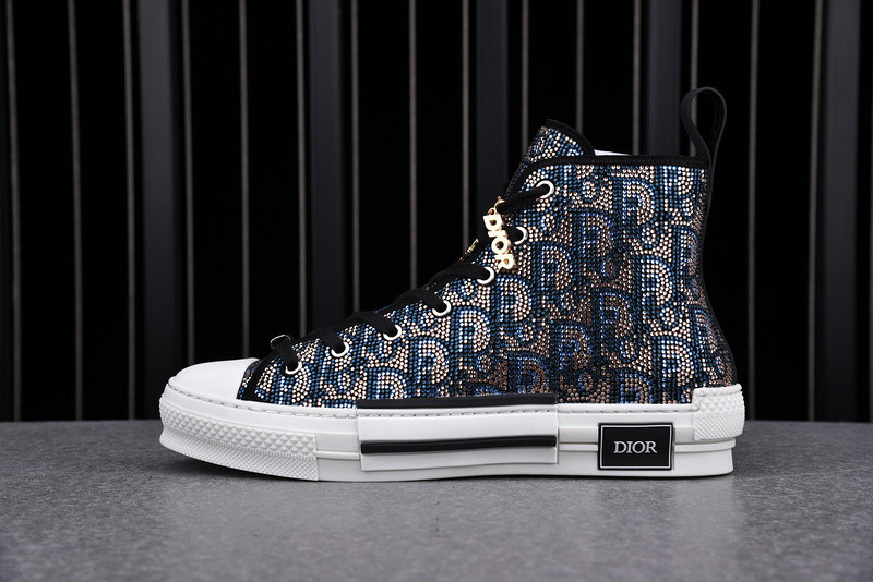 DR B23 High Top Sneaker