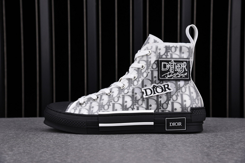 DR B23 High Top Sneaker