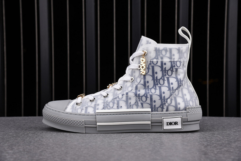 DR B23 High Top Sneaker