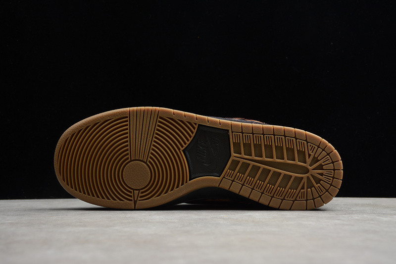 Nike SB Dunk Low Premium "Pushead 2" 536356-002