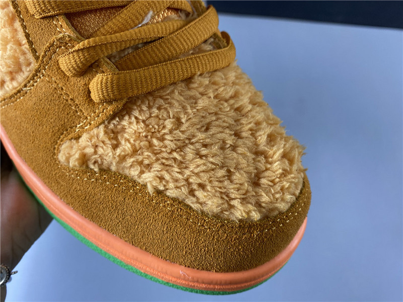 Grateful Dead x Nike SB Dunk Low 