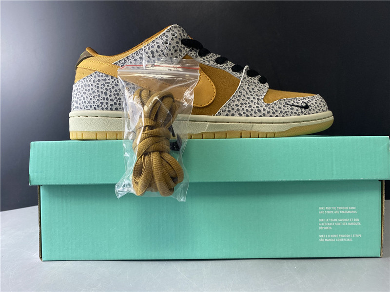 Nike SB Dunk Low Safari CD2563-002