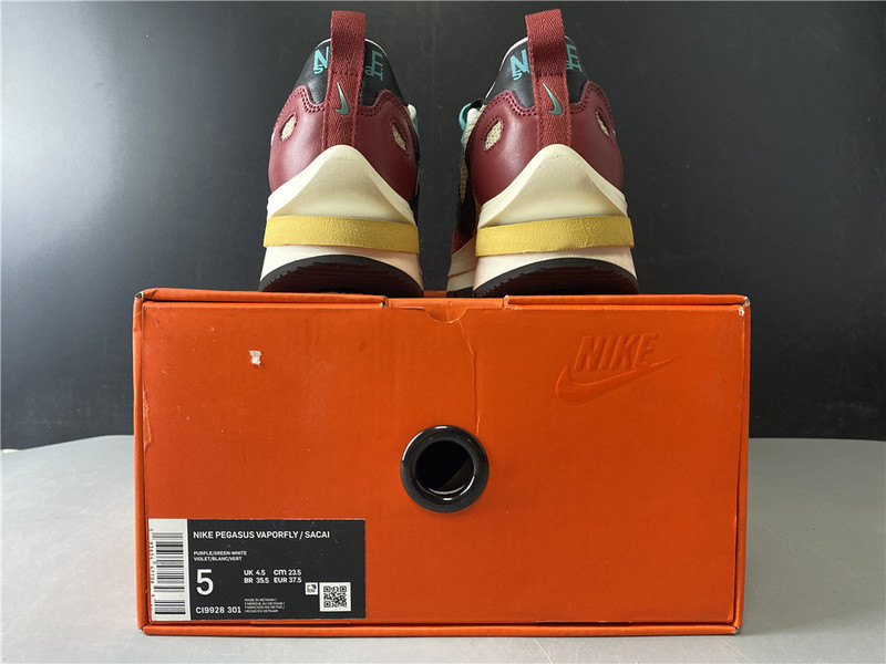 Sacai x Nike Pegasus VaporFly SP CI9928-301