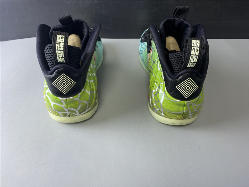 Nike Air Foamposite One Beijing Planet Hoops CW6769-930
