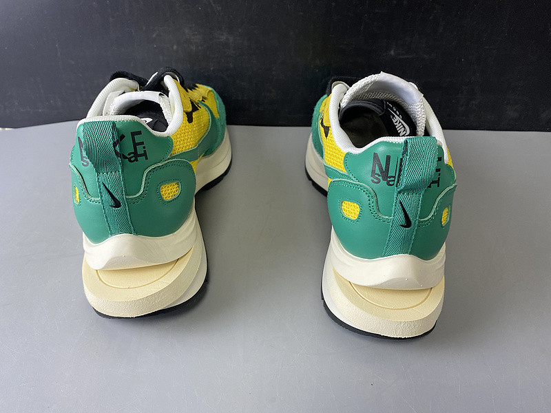 Sacai x Nike Pegasus VaporFly SP CI9928-300