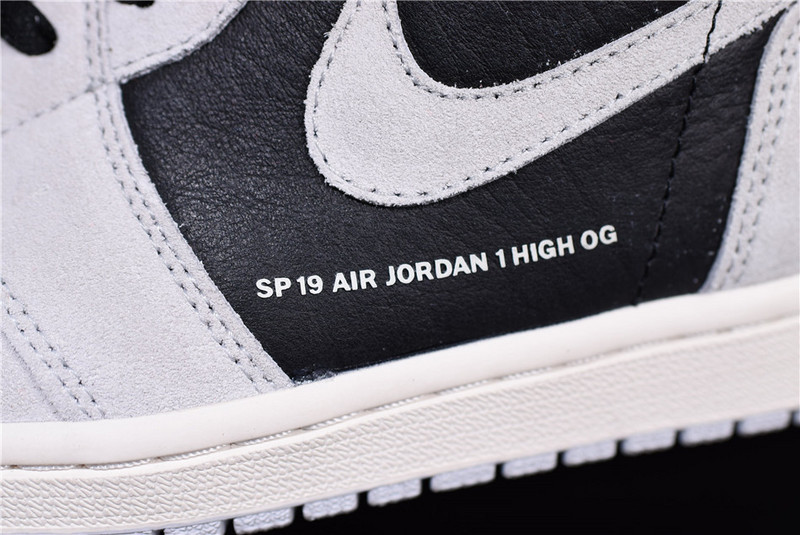 Air Jordan 1 Retro High OG “Neutral Grey” 555088-018