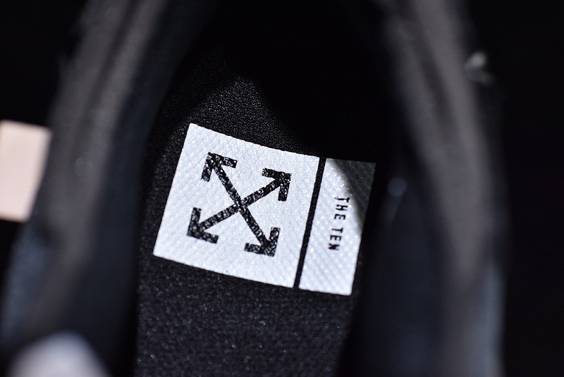 OF x Nike Air Max 90 “Black” AA7293-001