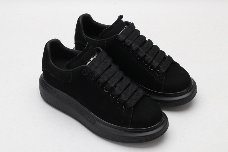 Alexander McQueen Sneakers 575412WHVIW1069