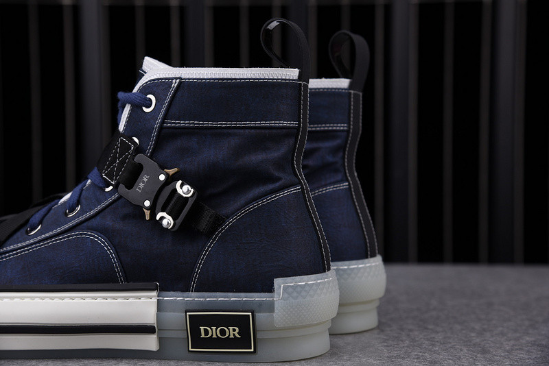 DR B23 High Top Sneaker