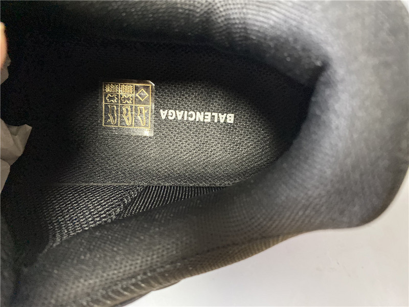 BLCG Triple S 541624-W09O1-0829