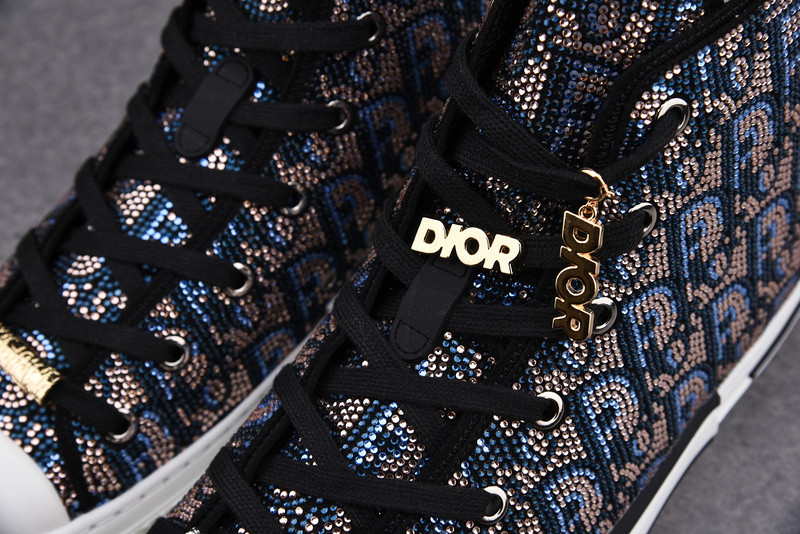 DR B23 High Top Sneaker