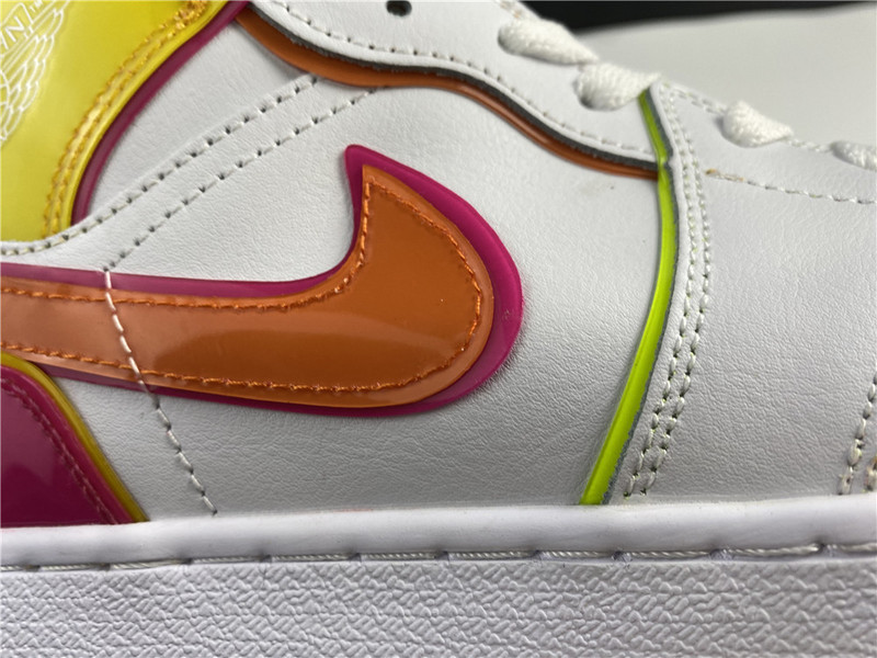 Air Jordan Retro 1 Mid Edge Glow CV4611-100