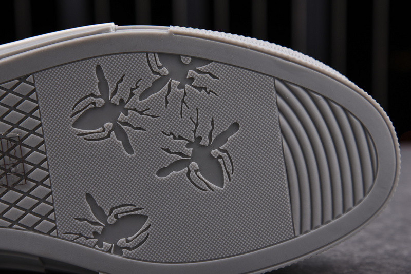 DR B23 High Top Sneaker