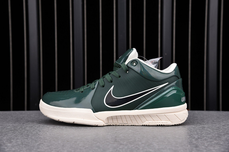 Undefeated x Nike Kobe 4 Protro “Bucks” CQ3869-301