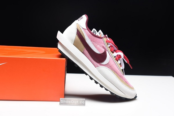 Sacai x Nike LVD Waffle Daybreak BV0073-500