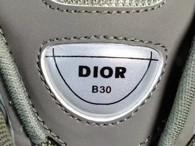 DR B30 Sneaker