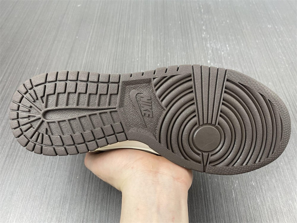 Otomo Katsuhiro x Nike SB Dunk Low Steamboy OST White Brown LF0039-002