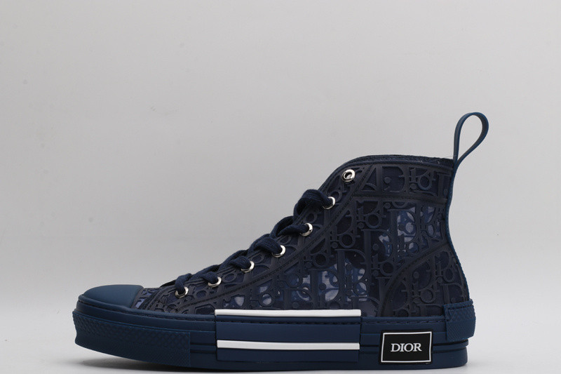 DR B23 High Top Sneaker