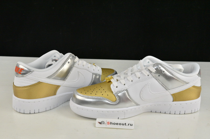 Nike Dunk Low WMNS “Metallic” DH4403-700
