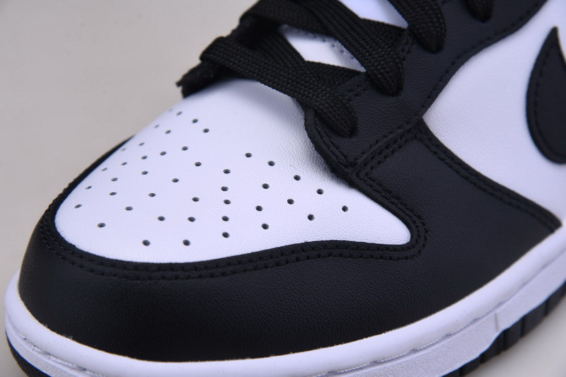 Nike Dunk Low “PANDA” DD1391-100