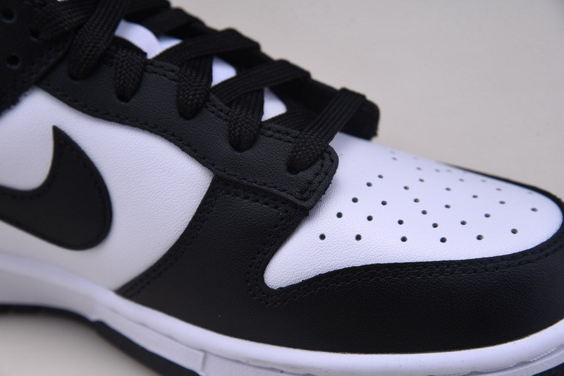 Nike Dunk Low “PANDA” DD1391-100