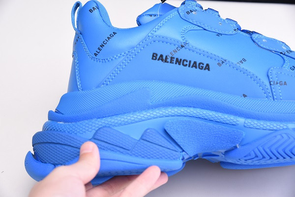 BLCG Triple S 536737-W06E2-0848