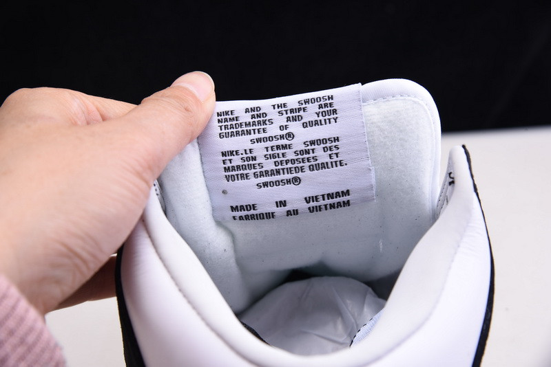 Slam Jam x Nike Dunk High DA1639-101