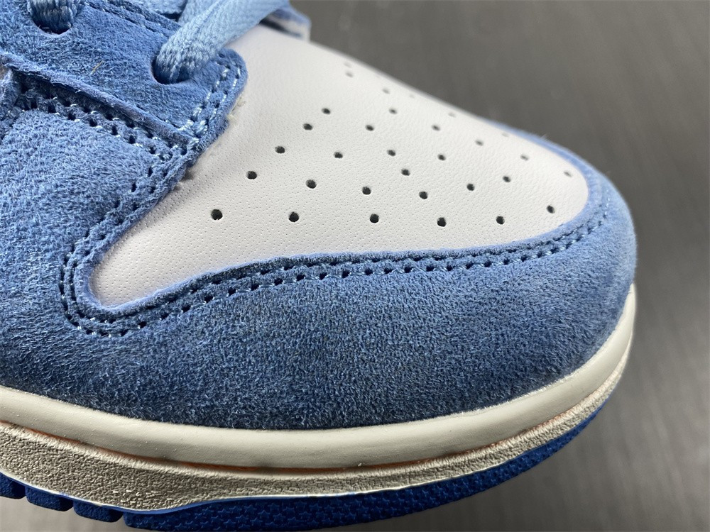 Otomo Katsuhiro x Nike SB Dunk Low Steamboy OST LF0039-009