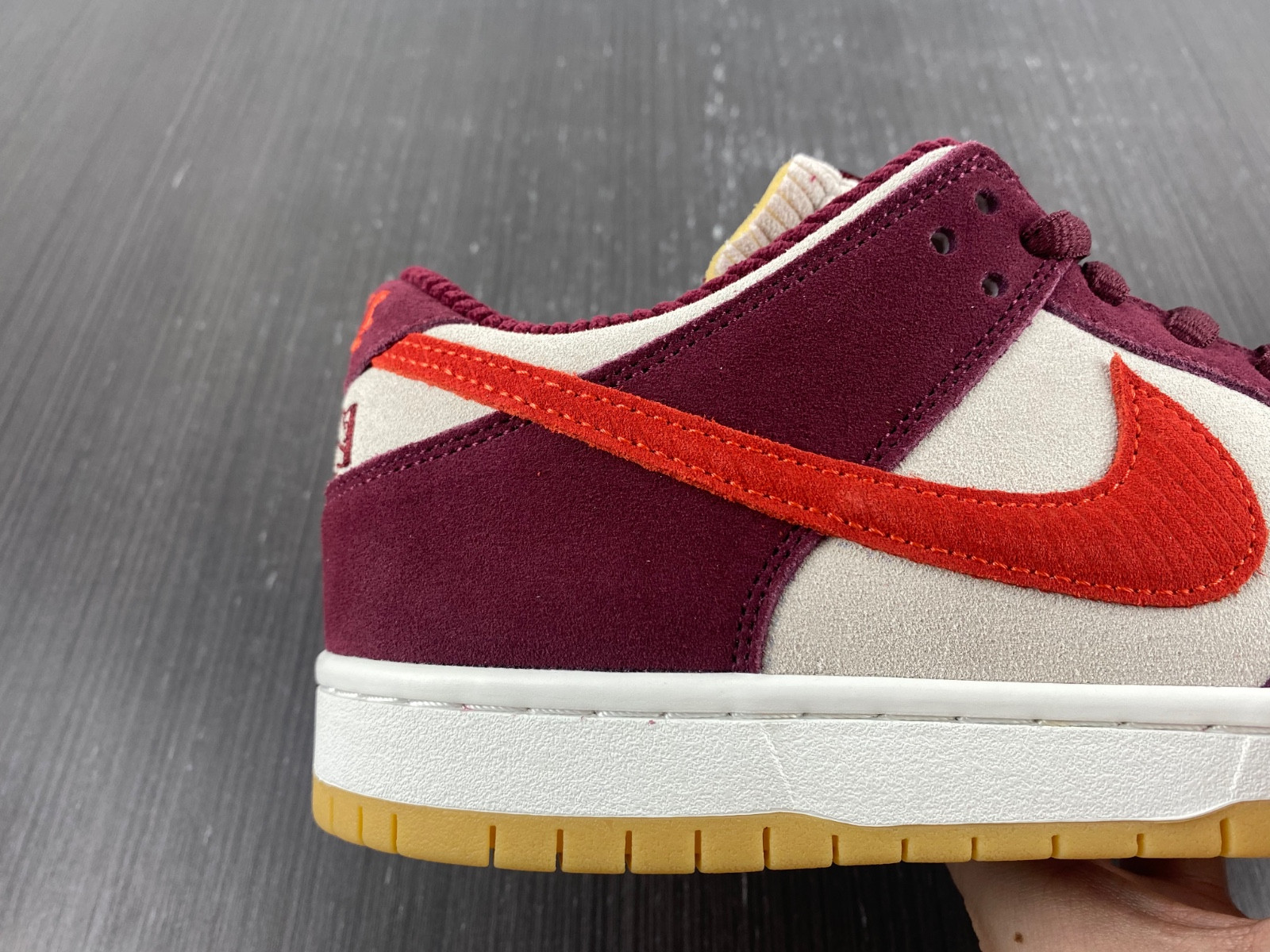 Skate Like a Girl x Nike SB Dunk Low DX4589-600