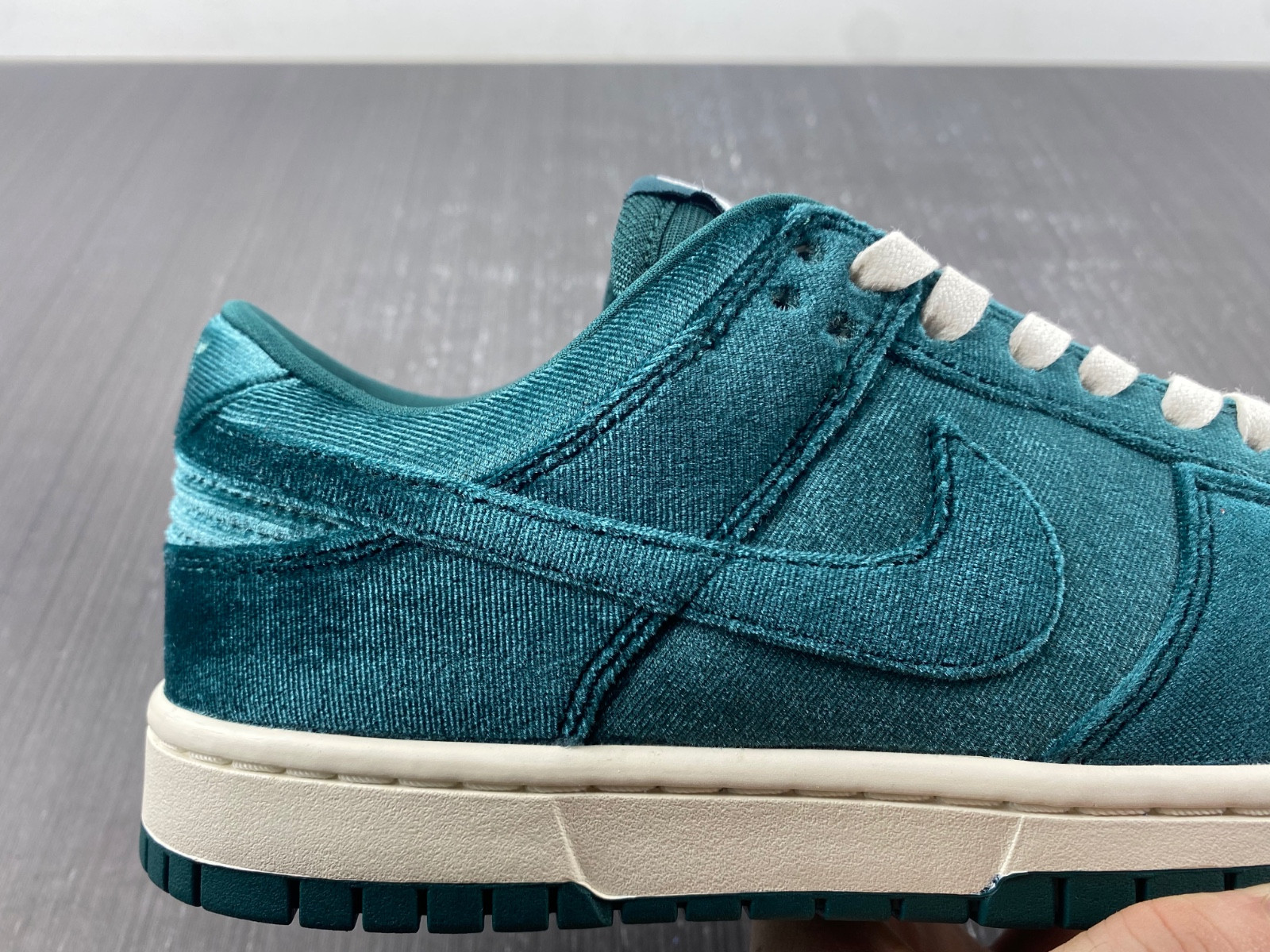 Nike Dunk Low Velvet Teal (W) DZ5224-300