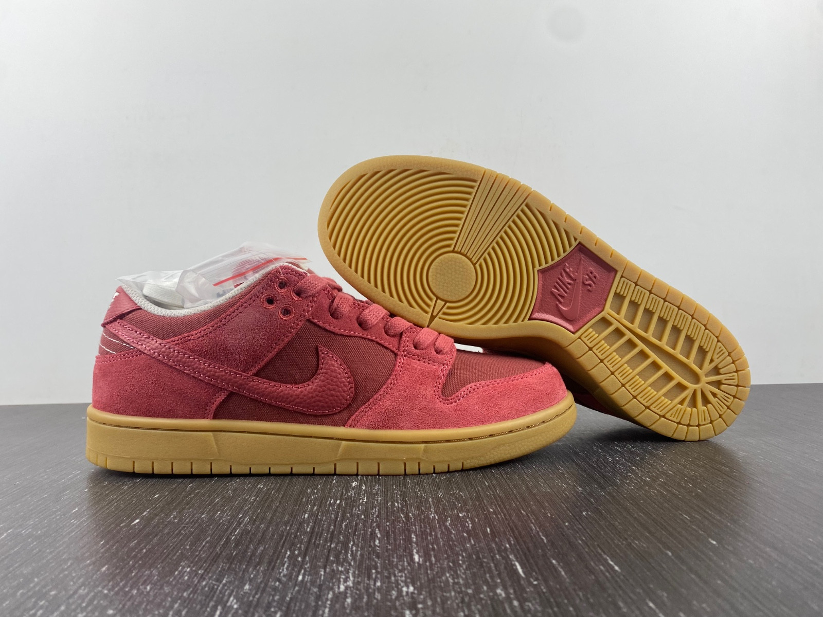 Nike SB Dunk Low “Adobe” DV5429-600