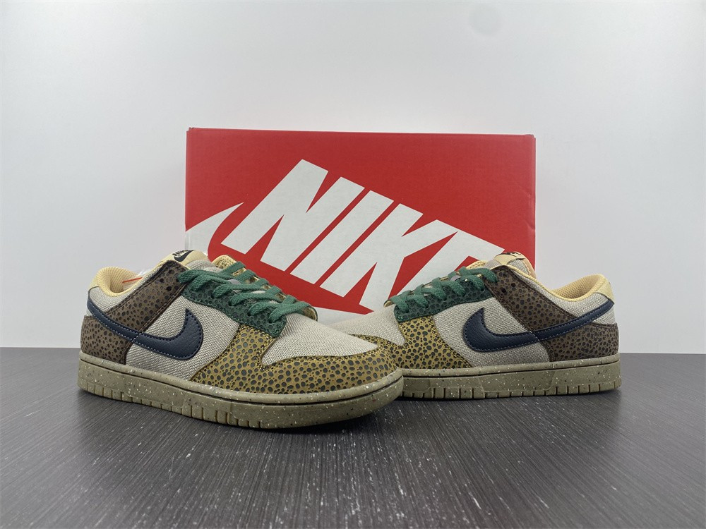 Nike Dunk Low “Safari” DX2654-200
