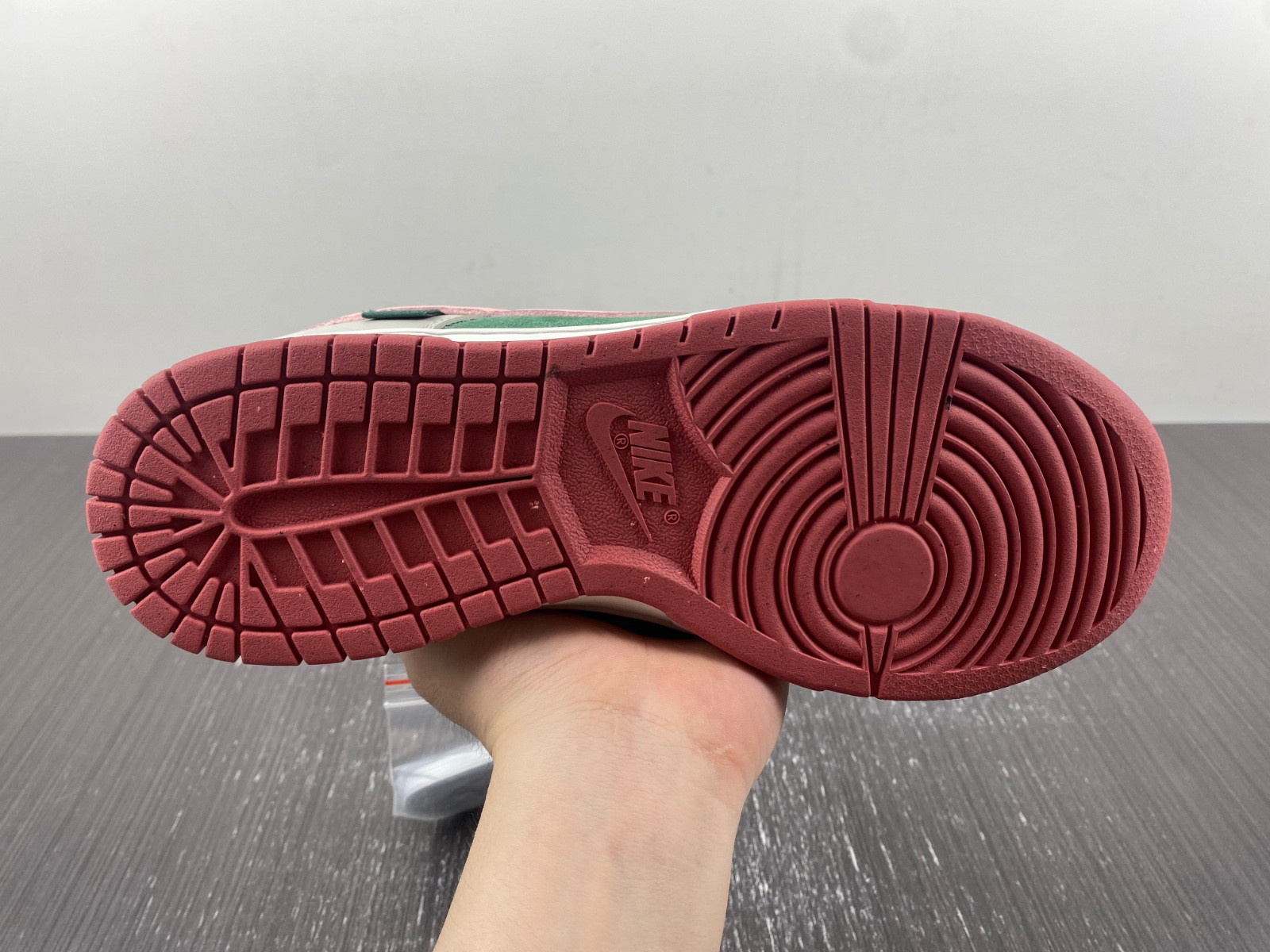 Nike SB Dunk Low FN8923-061