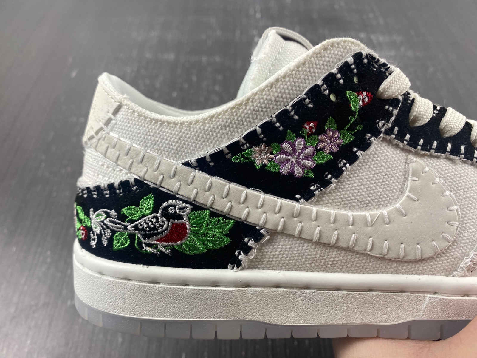 Nike SB Dunk Low “N7” FD6951-300