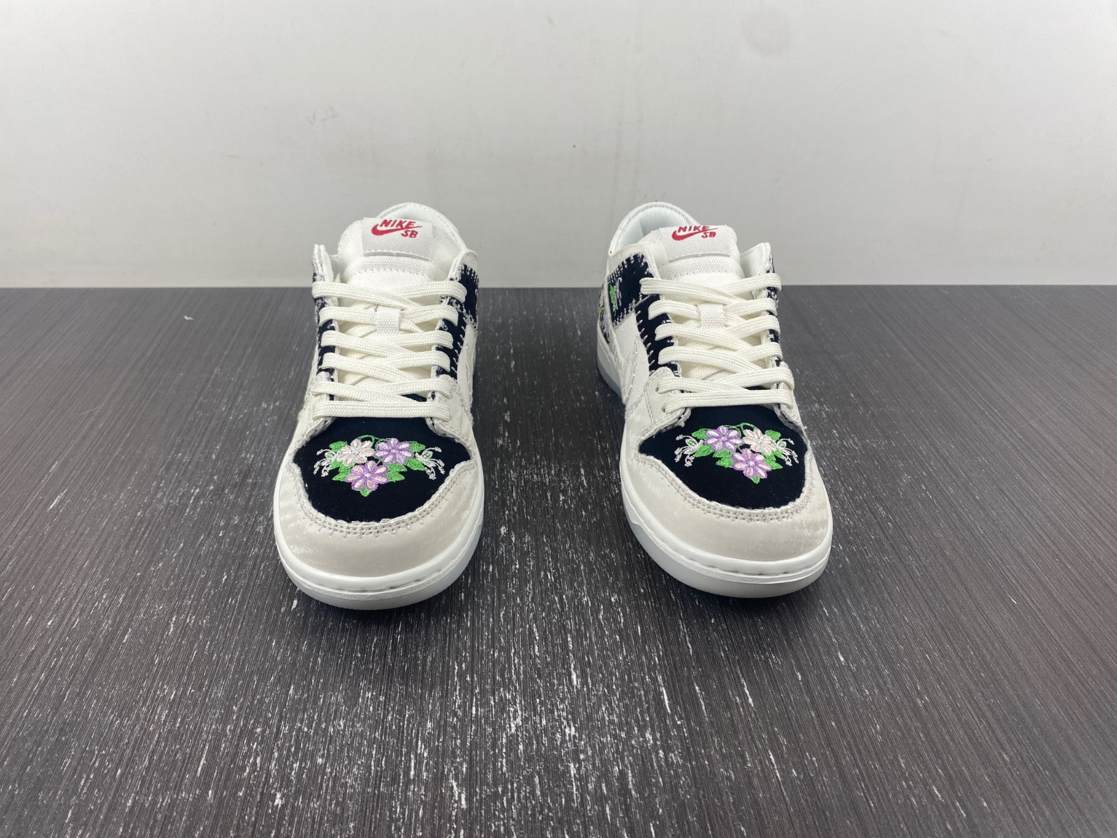 Nike SB Dunk Low “N7” FD6951-300