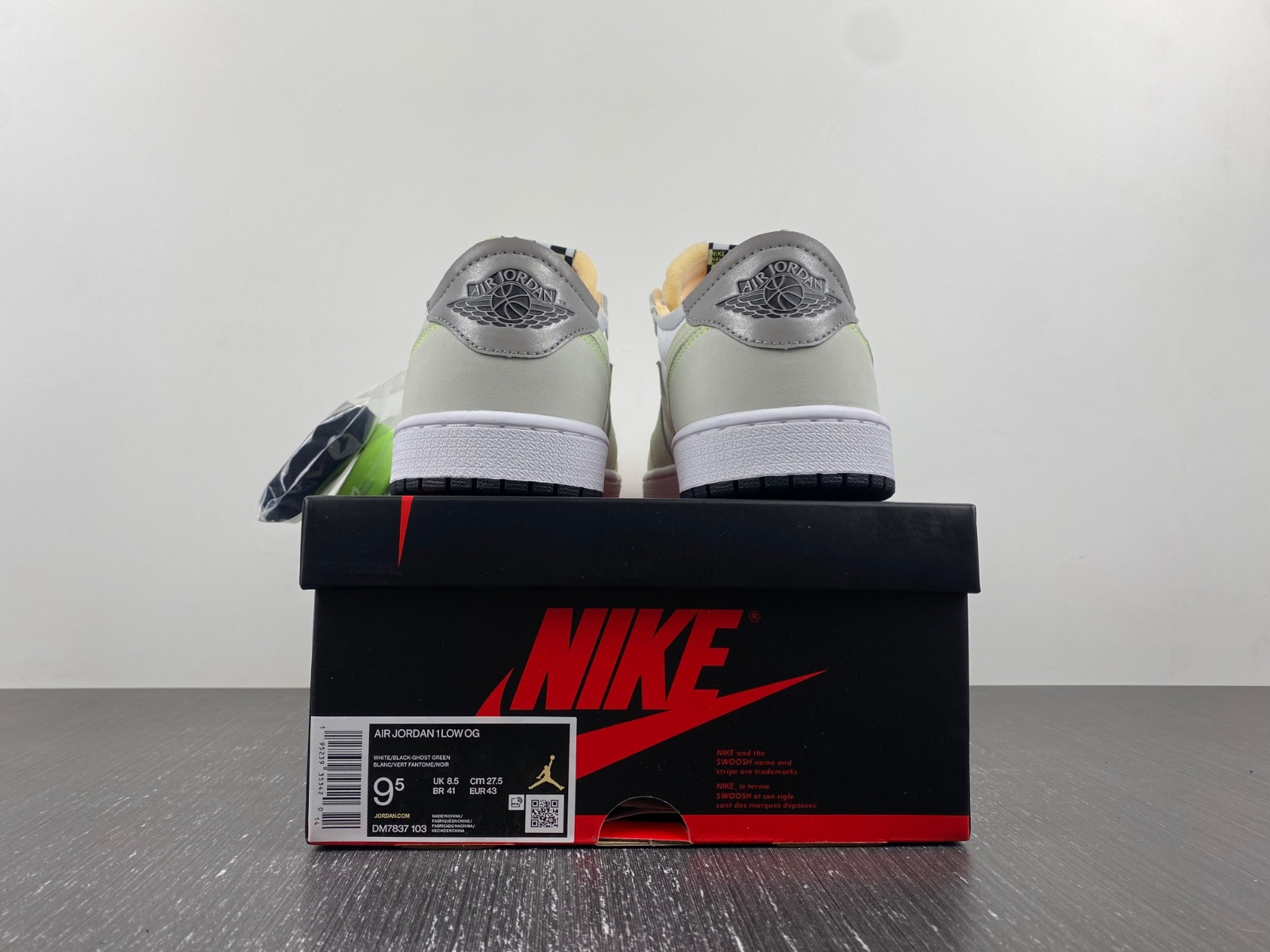 Jordan 1 Retro Low White Ghost Green Black  DM7837-103
