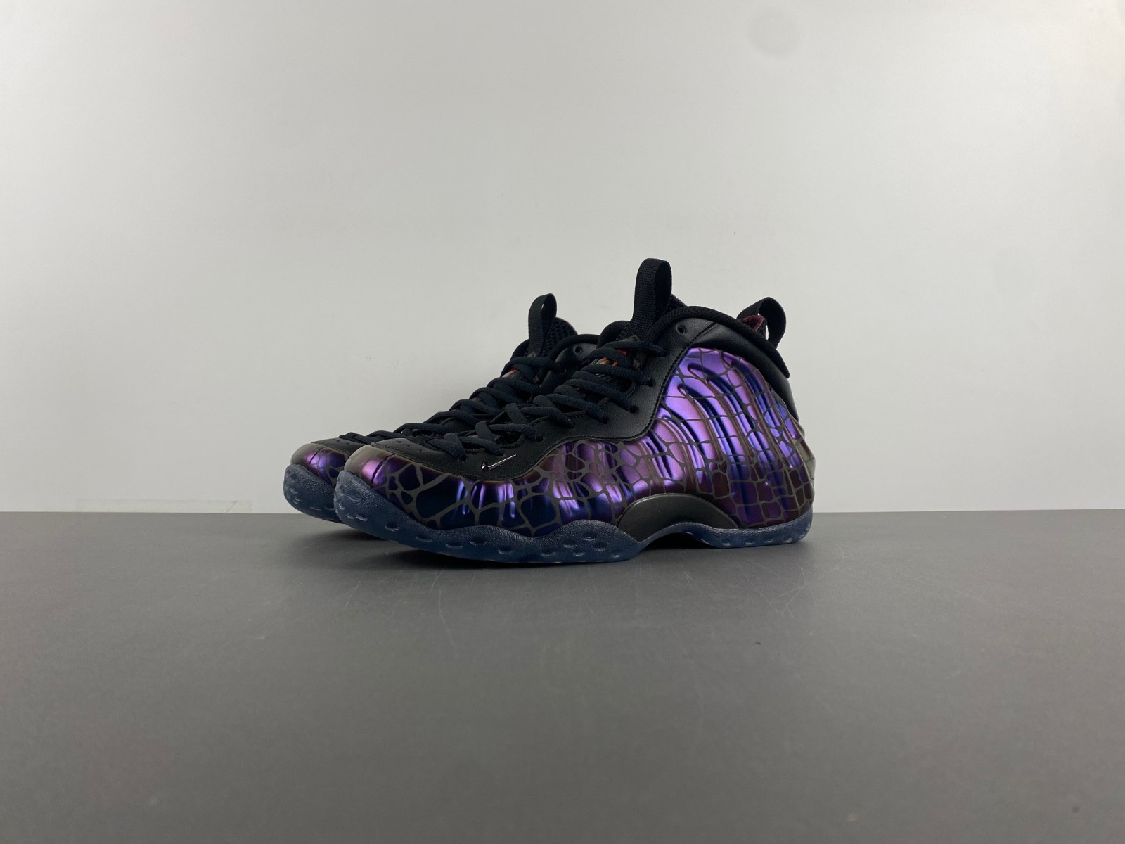 Nike Air Foamposite FQ9050-400