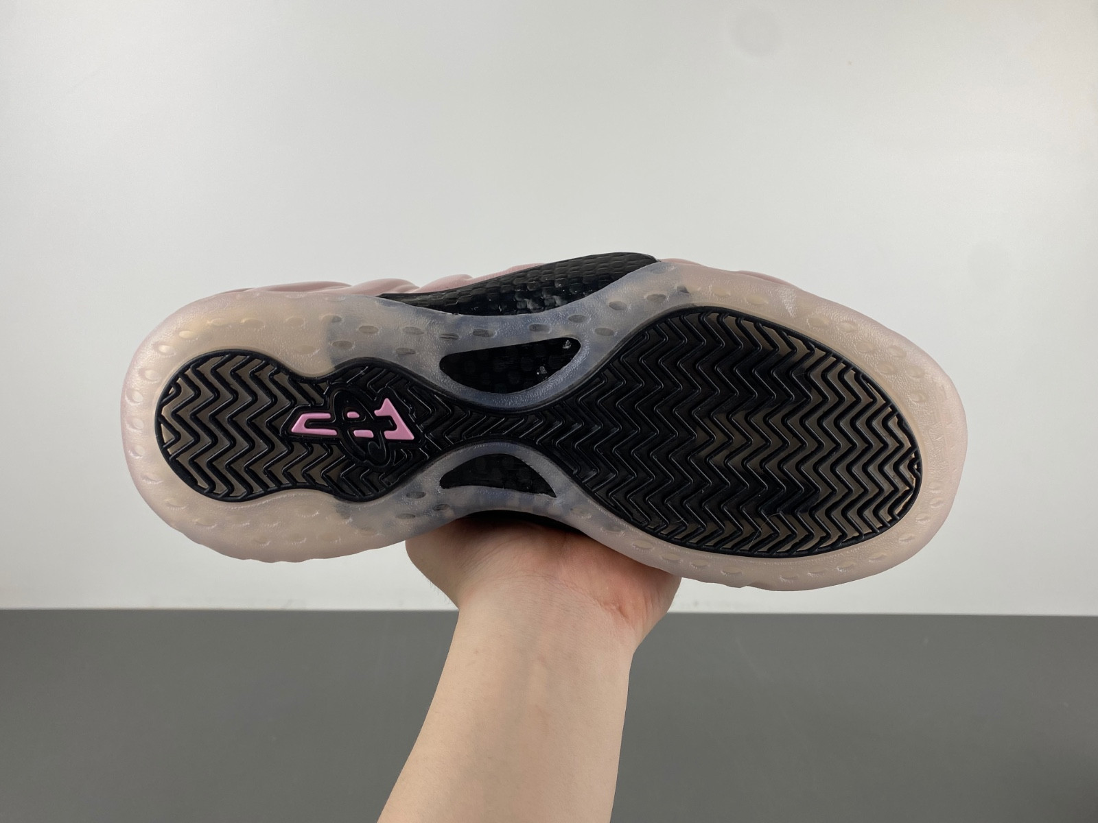 Nike Air Foamposite HJ4187-001