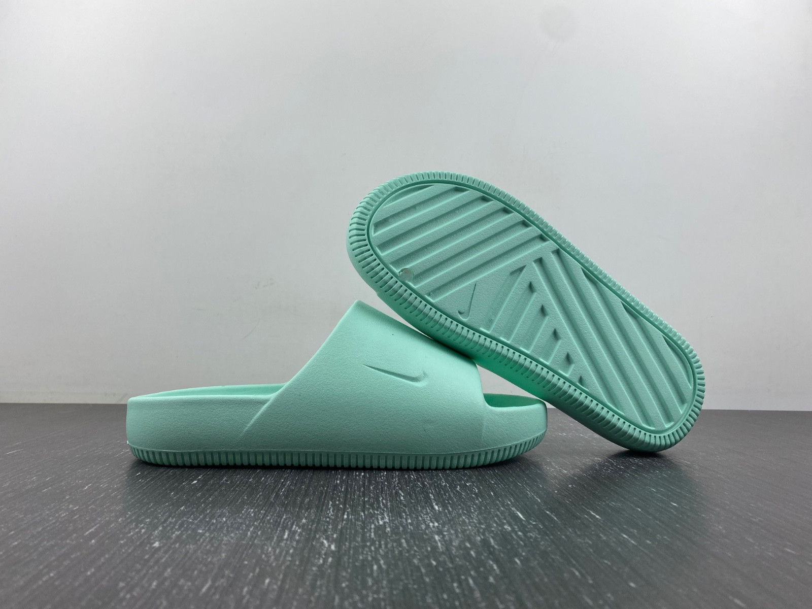 Nike Calm Slides FD4116-500