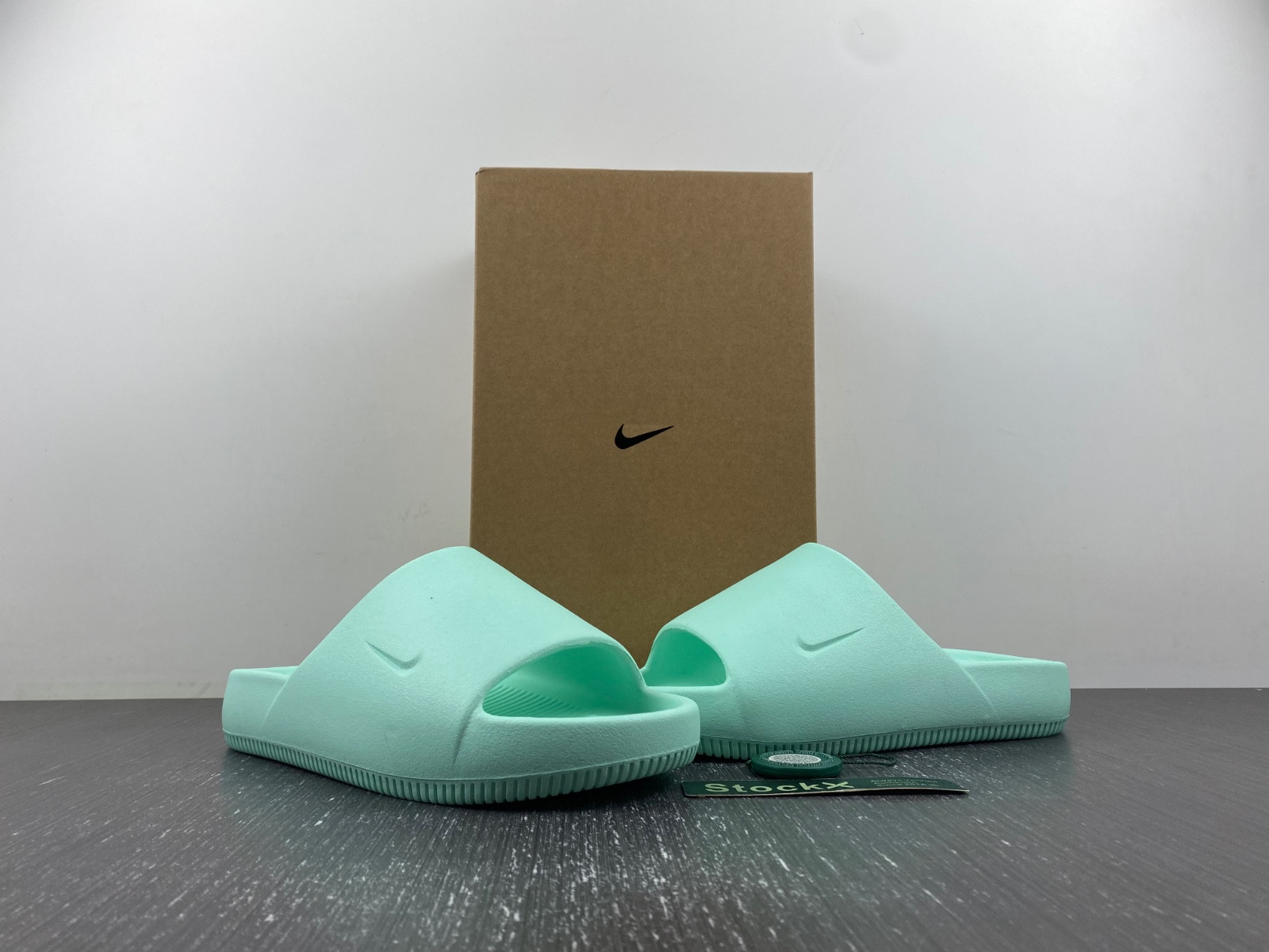 Nike Calm Slides FD4116-500