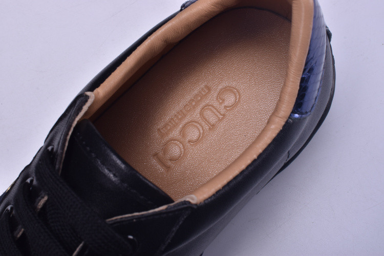 GC Ace Embroidered Low-Top Sneaker black with bee mens 431942-A38G0