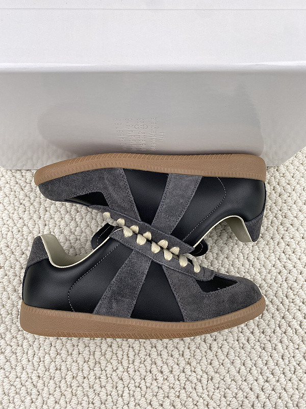 ma*s*n Ma*i*la sneakers