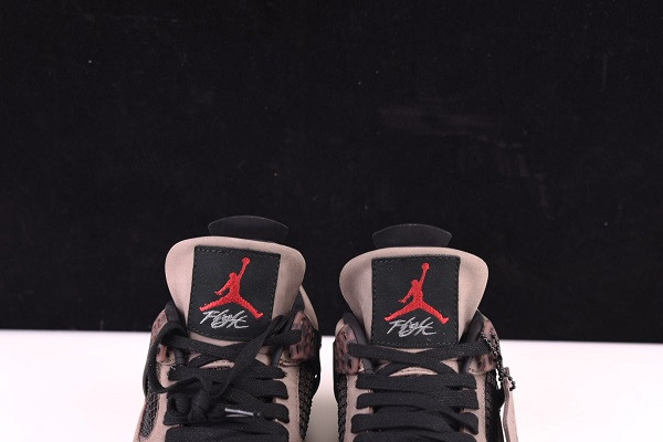 Travis Scott x Air Jordan 4 Retro Dark Mocha/Sail-Cool Grey-Red