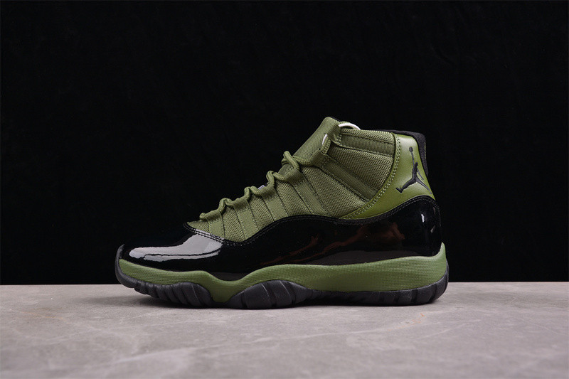 Air Jordan 11 Retro CT8012-300