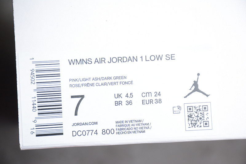 Air Jordan 1 Low “Light Madder Root” DC0774-800