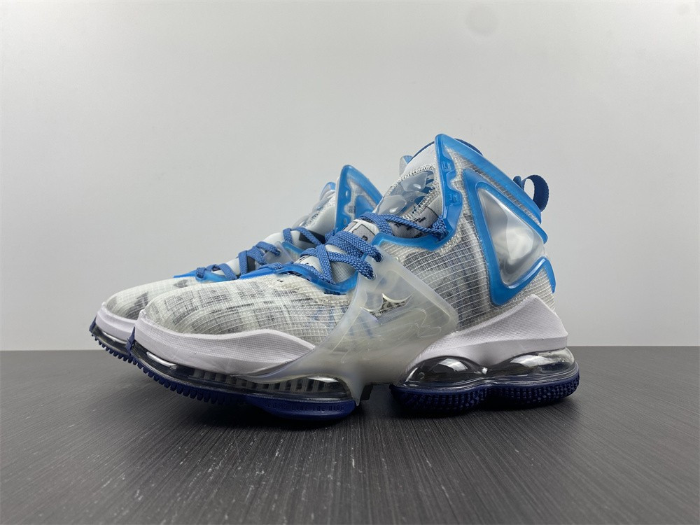 Nike Lebron 19 Space Jam DC9342-100